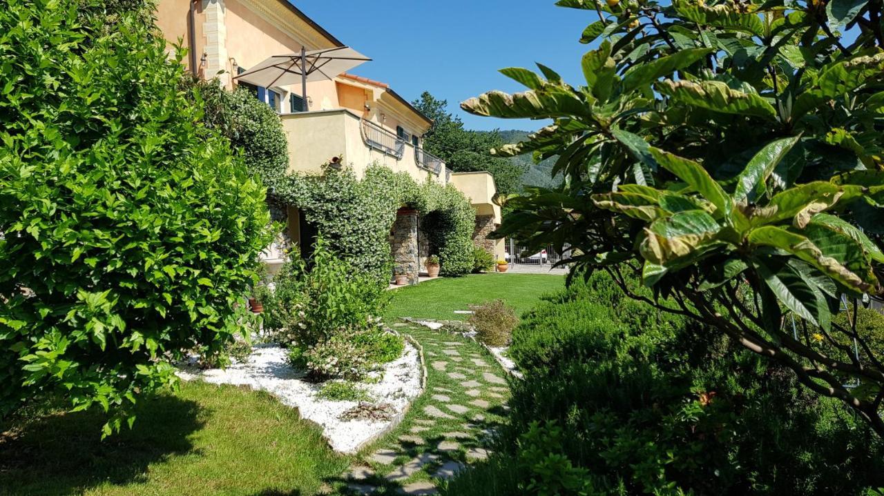 Villa Claudia Quiliano Bagian luar foto