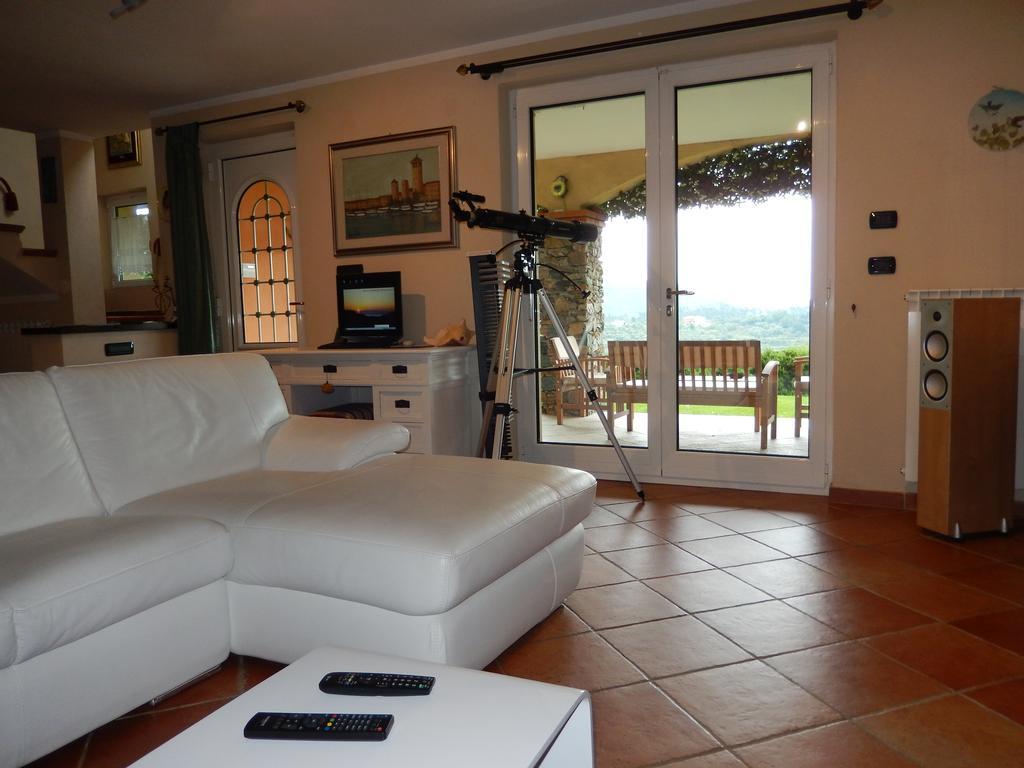 Villa Claudia Quiliano Bagian luar foto